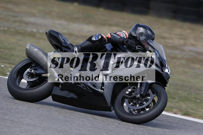 /37 09.08.2026  Pluess Motosport ADR/Freies Fahren/unklar